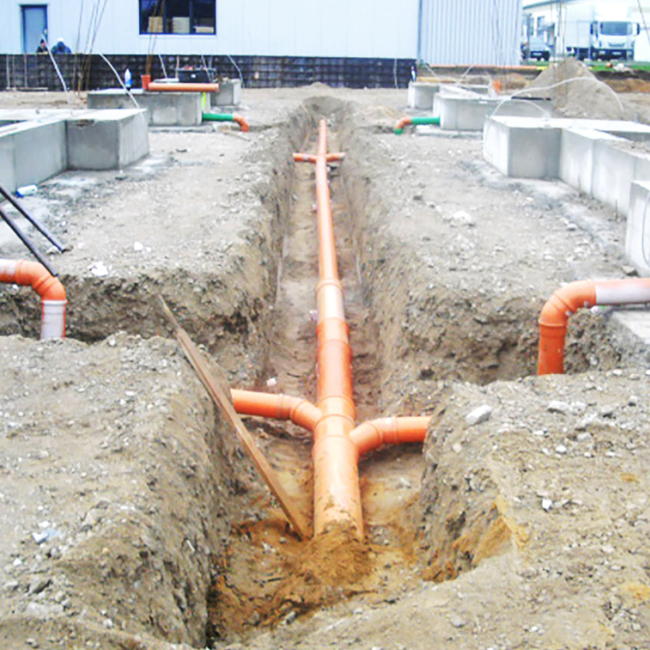 Hoch- und Tiefbau Kanalarbeiten